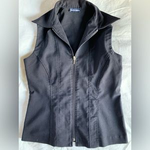 MARIE CLAIRE | M | Navy blue sleeveless zipper front vest